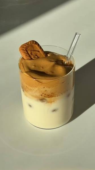 Iced Lotus Latte 